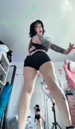  nude photo #0004