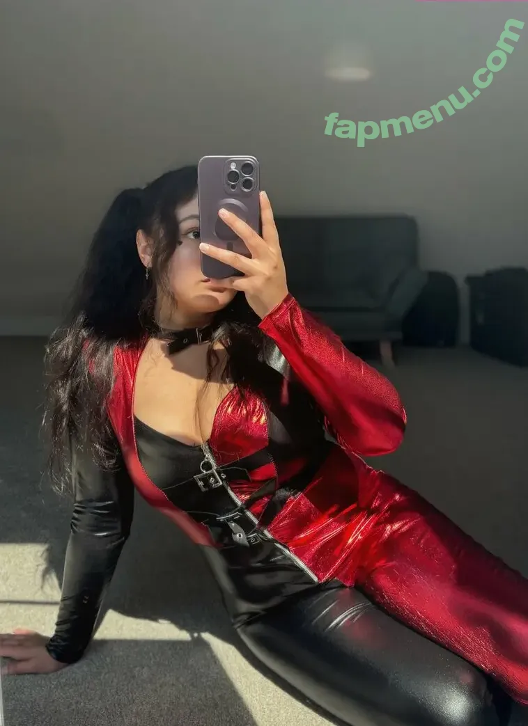 Nivibtw nude photo #0007 (Nivibtw)