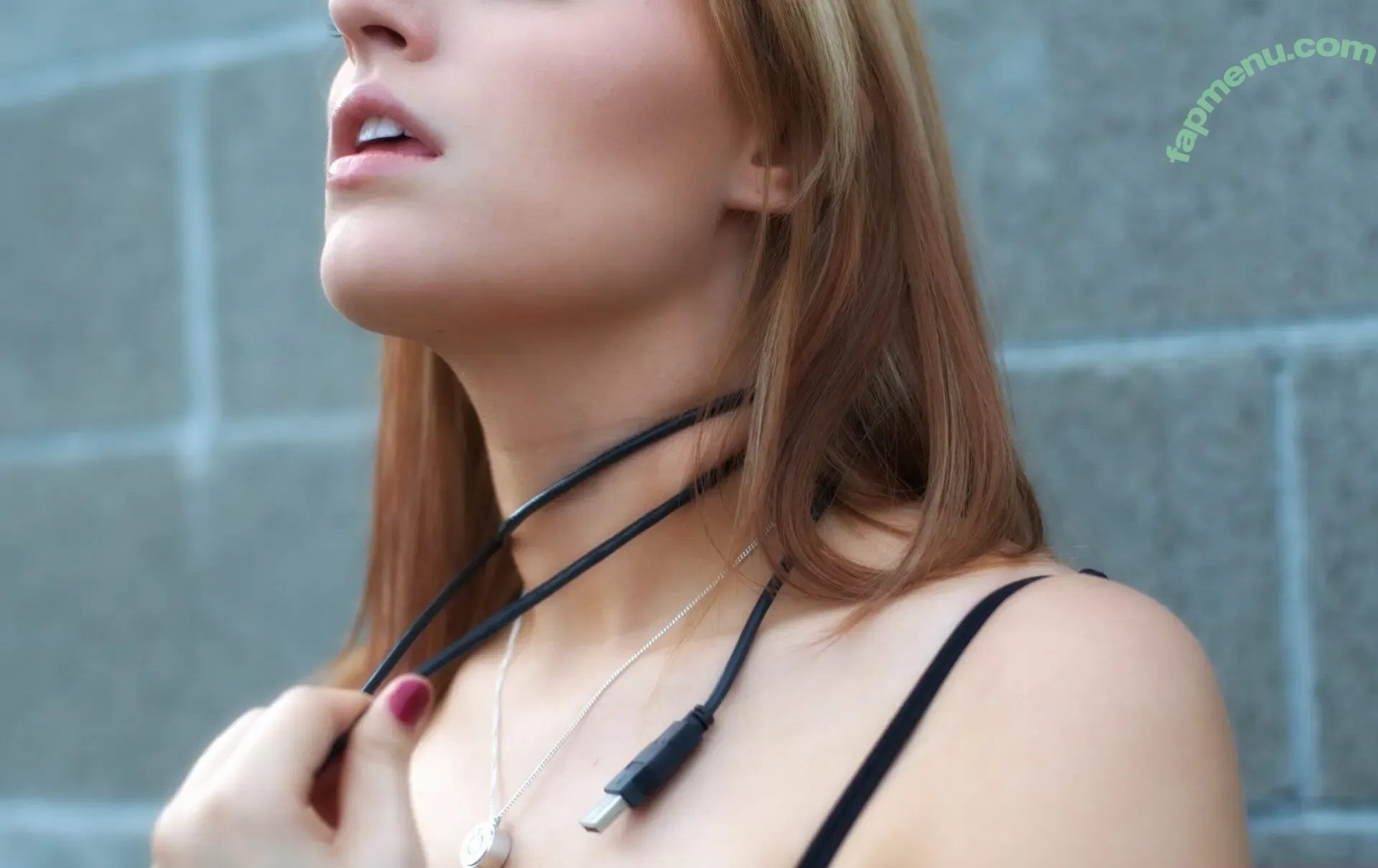 NixiePixel nude photo #0041 (NixieDoesLinux / nixie_neon / nixietron)