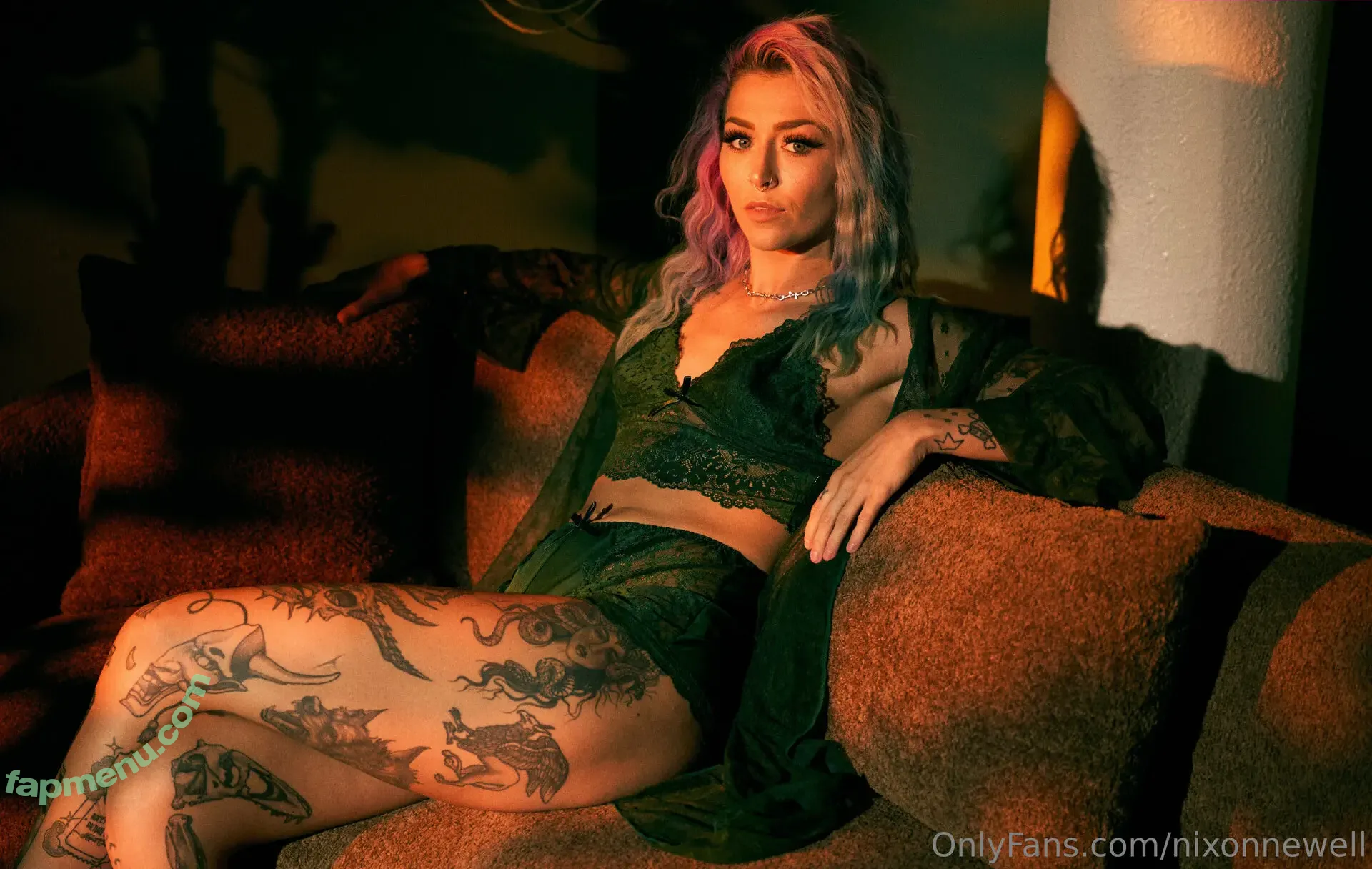 Nixonell nude photo #0047 (Tegan Nox / nixonnewell)