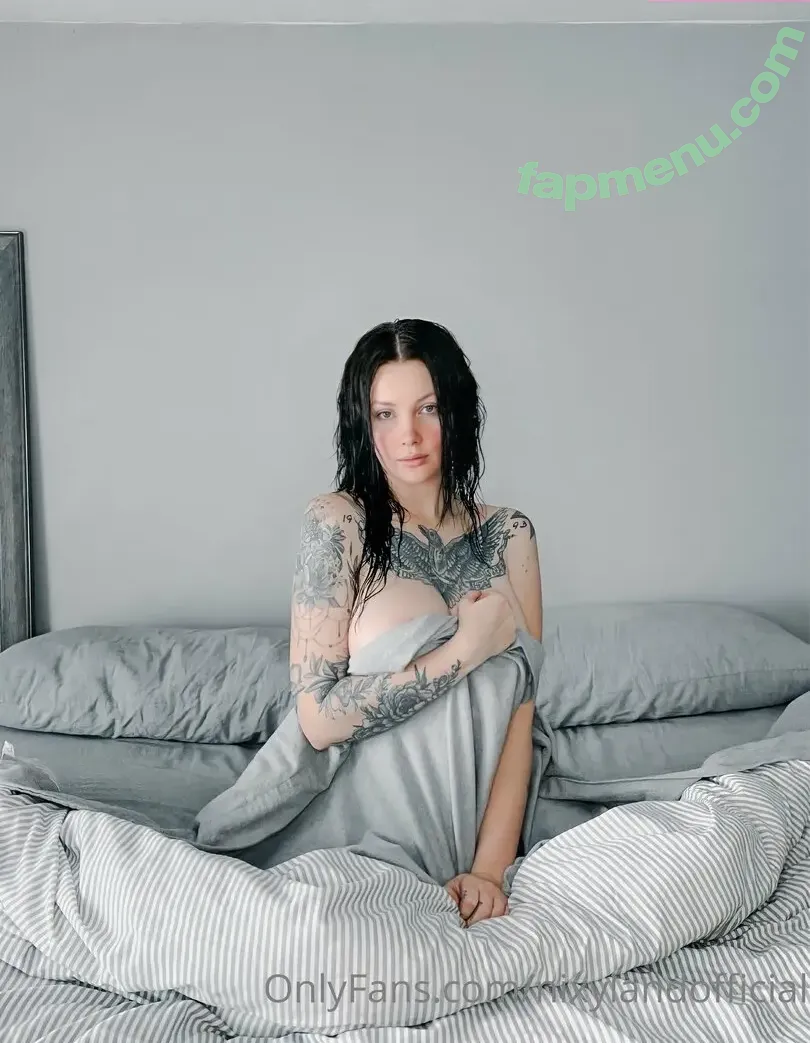 Nixy nude photo #0585 (eviloldsovl 🦇 / evilsovl / nicole / nixylandofficial)