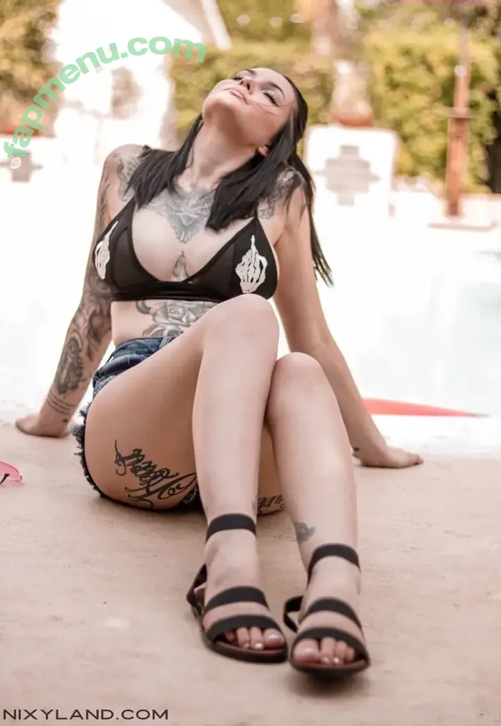 Nixy nude photo #0776 (eviloldsovl 🦇 / evilsovl / nicole / nixylandofficial)