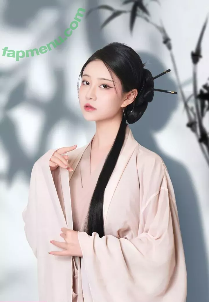 nnian_ nude photo #0032 (nianlin / nnian_011)