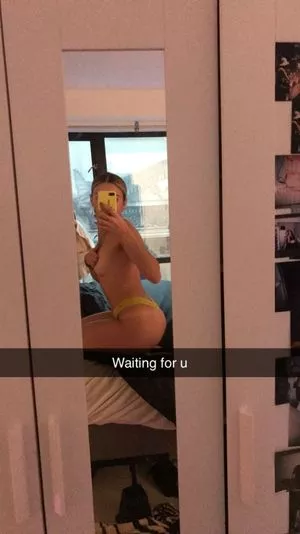 Noah Cyrus / noahcyrus nude photo #0039