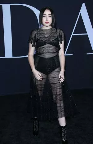 Noah Cyrus / noahcyrus nude photo #0138