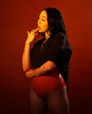 Noah Cyrus / noahcyrus nude photo #0163
