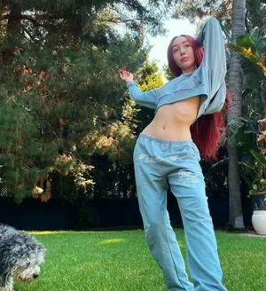 Noah Cyrus / noahcyrus nude photo #0199