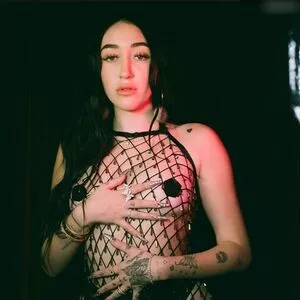 Noah Cyrus / illusion_4_lust / noahcyrus nude photo #0527