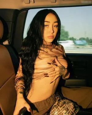 Noah Cyrus / illusion_4_lust / noahcyrus nude photo #0531