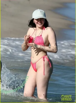 Noah Cyrus / noahcyrus nude photo #0866