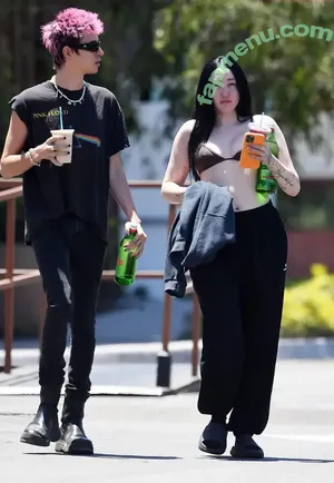 Noah Cyrus / noahcyrus nude photo #0942