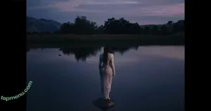 Noah Cyrus / noahcyrus nude photo #0953