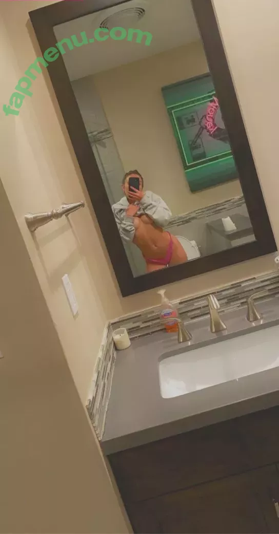 Noah Cyrus nude photo #0025 (noahcyrus)