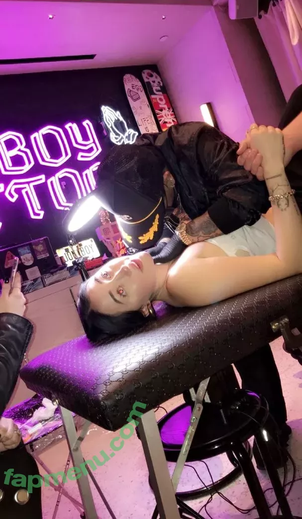 Noah Cyrus nude photo #0067 (noahcyrus)