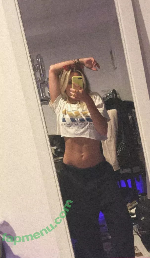 Noah Cyrus nude photo #0077 (noahcyrus)