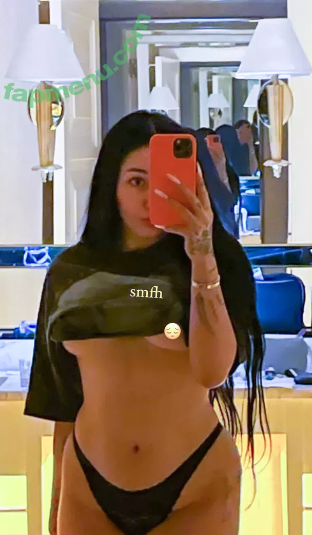 Noah Cyrus nude photo #0143 (noahcyrus)