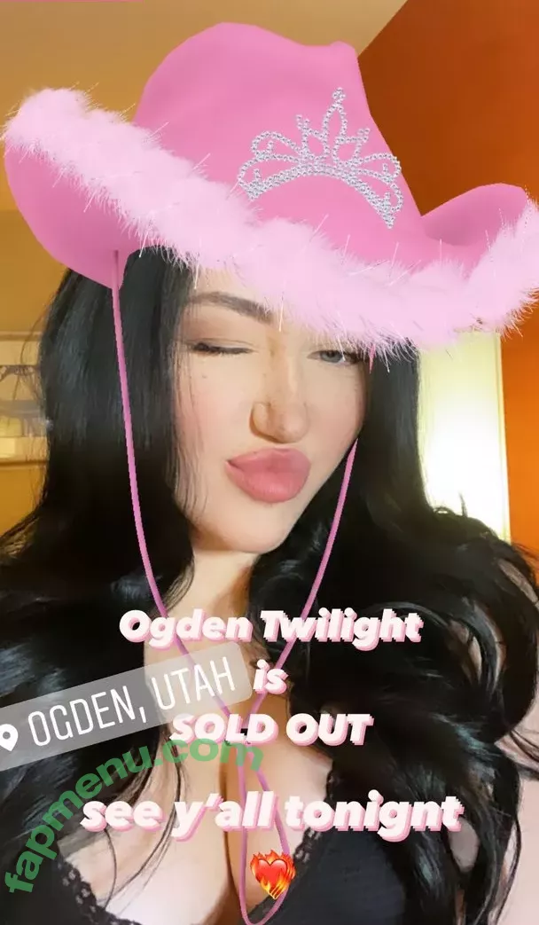 Noah Cyrus nude photo #0145 (noahcyrus)