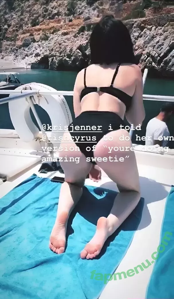 Noah Cyrus nude photo #0160 (noahcyrus)