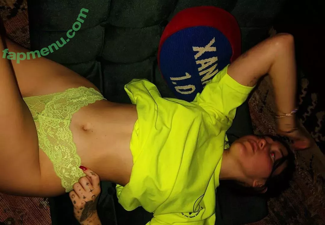 Noah Cyrus nude photo #0162 (noahcyrus)