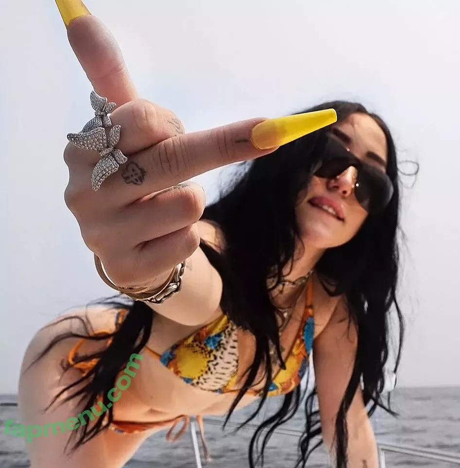 Noah Cyrus nude photo #0174 (noahcyrus)