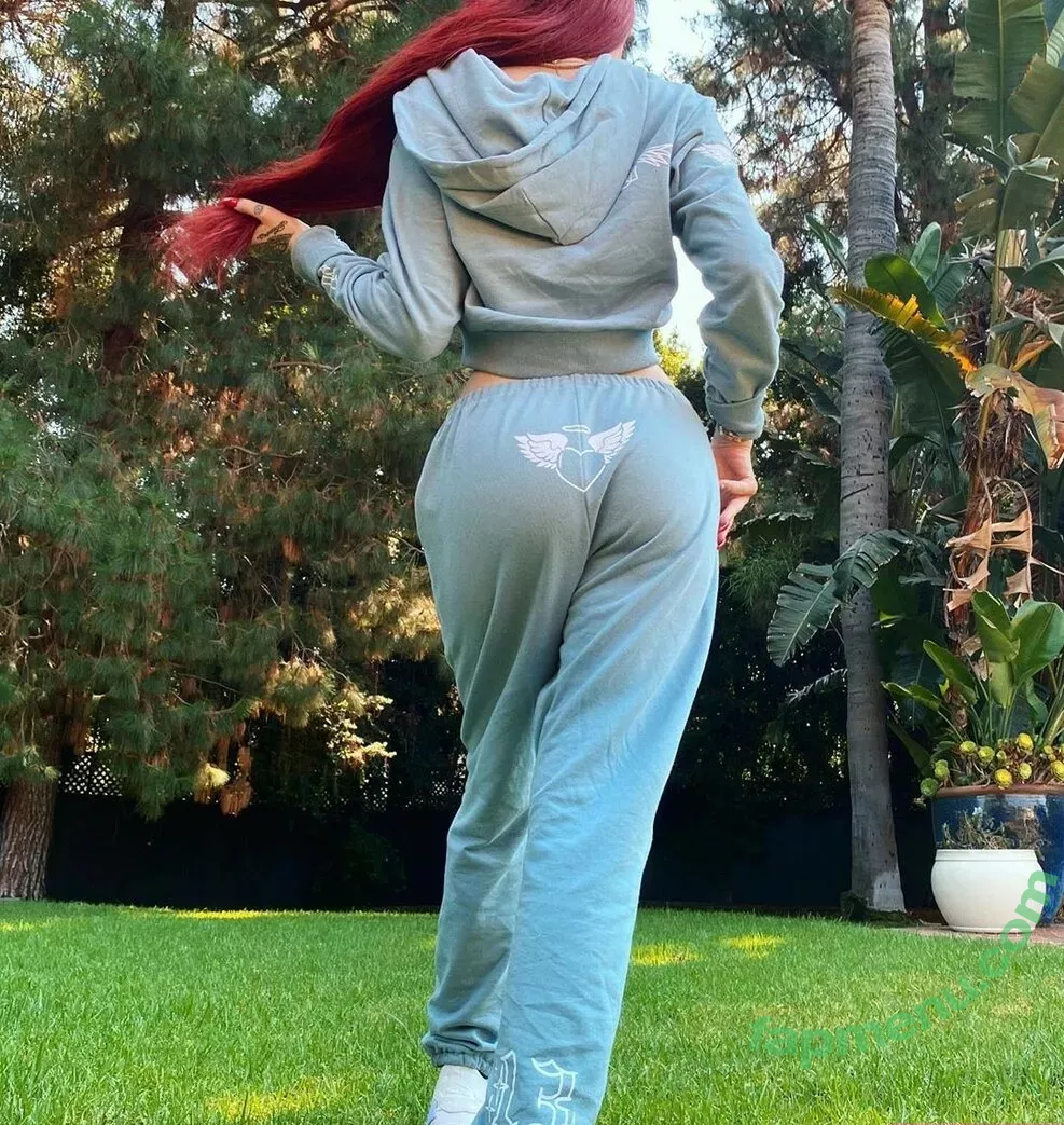 Noah Cyrus nude photo #0187 (noahcyrus)