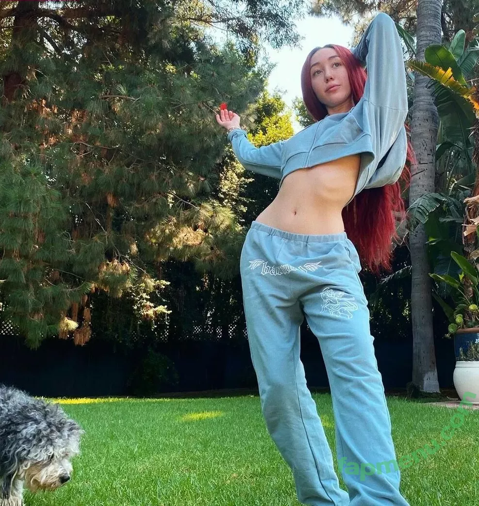 Noah Cyrus nude photo #0199 (noahcyrus)