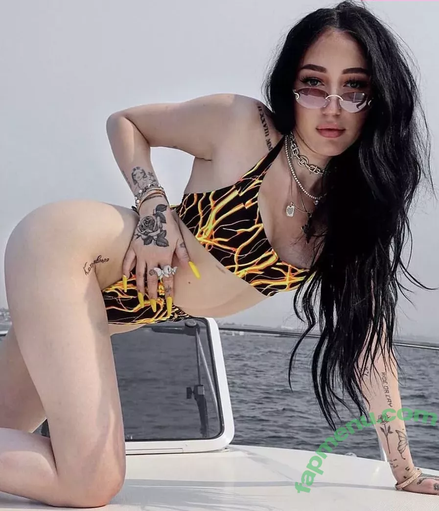 Noah Cyrus nude photo #0205 (noahcyrus)
