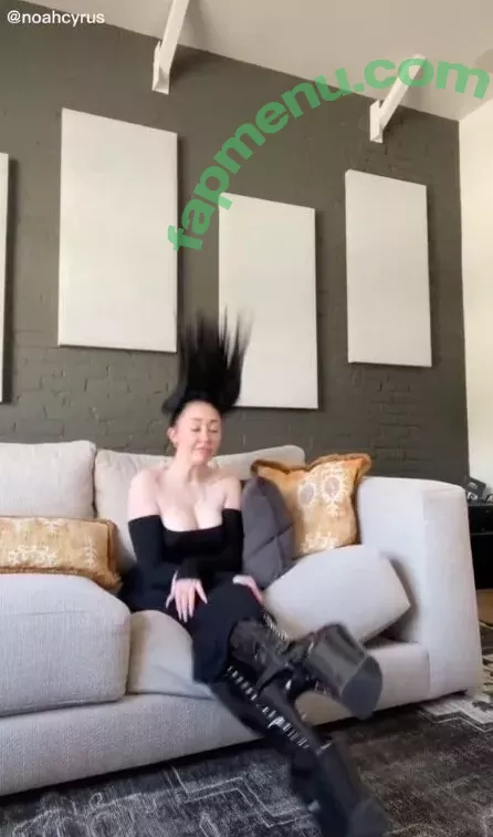 Noah Cyrus nude photo #0238 (noahcyrus)