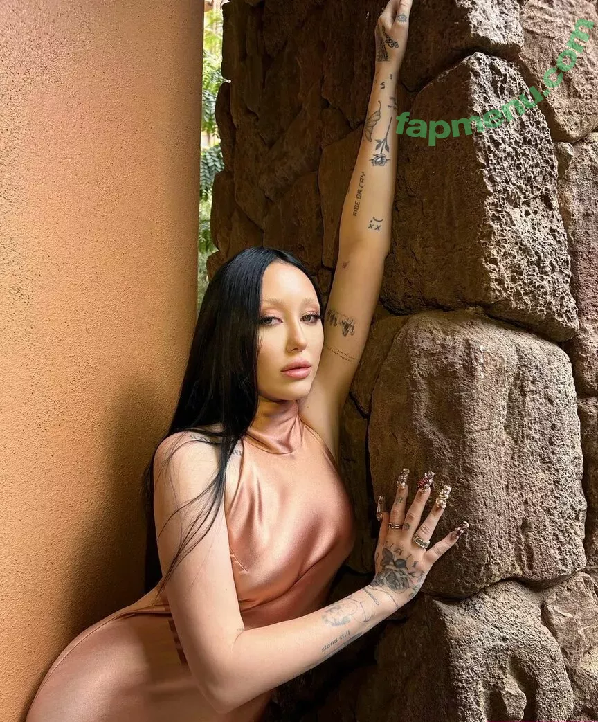 Noah Cyrus nude photo #0265 (noahcyrus)