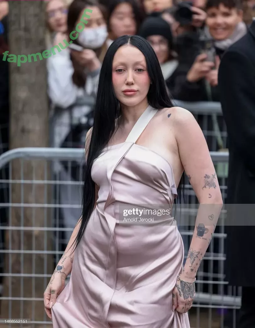 Noah Cyrus nude photo #0277 (noahcyrus)