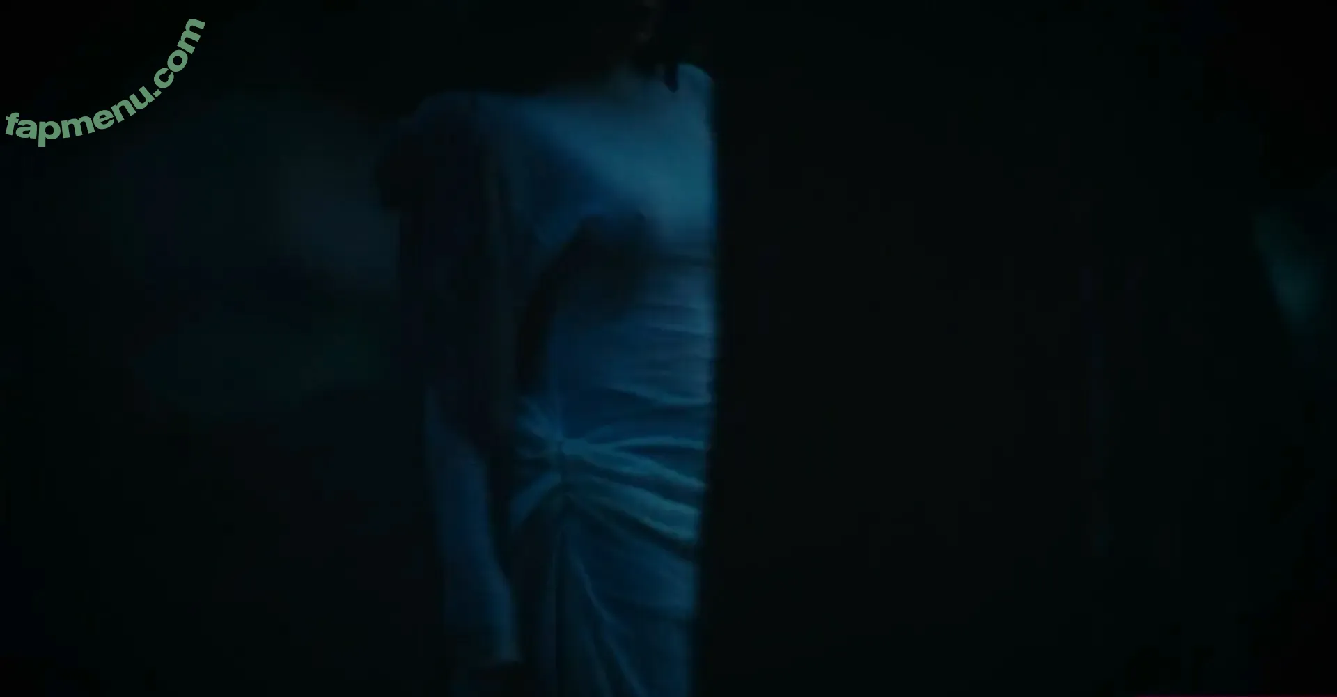 Noah Cyrus nude photo #0893 (noahcyrus)
