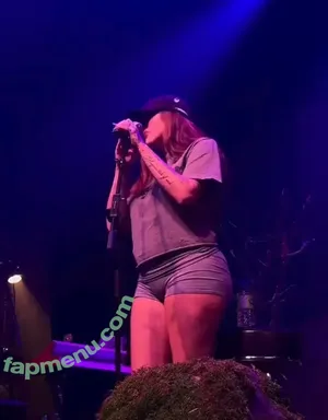 Noah Cyrus / noahcyrus nude photo #1239