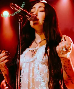 Noah Cyrus / noahcyrus nude photo #1251