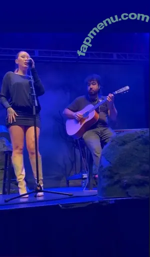 Noah Cyrus / noahcyrus nude photo #1260