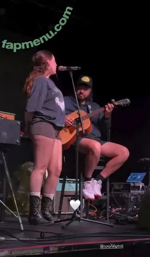 Noah Cyrus / noahcyrus nude photo #1271