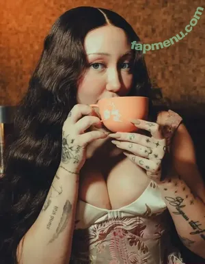 Noah Cyrus / noahcyrus nude photo #1300