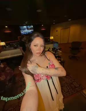 Noah Cyrus / noahcyrus nude photo #1313