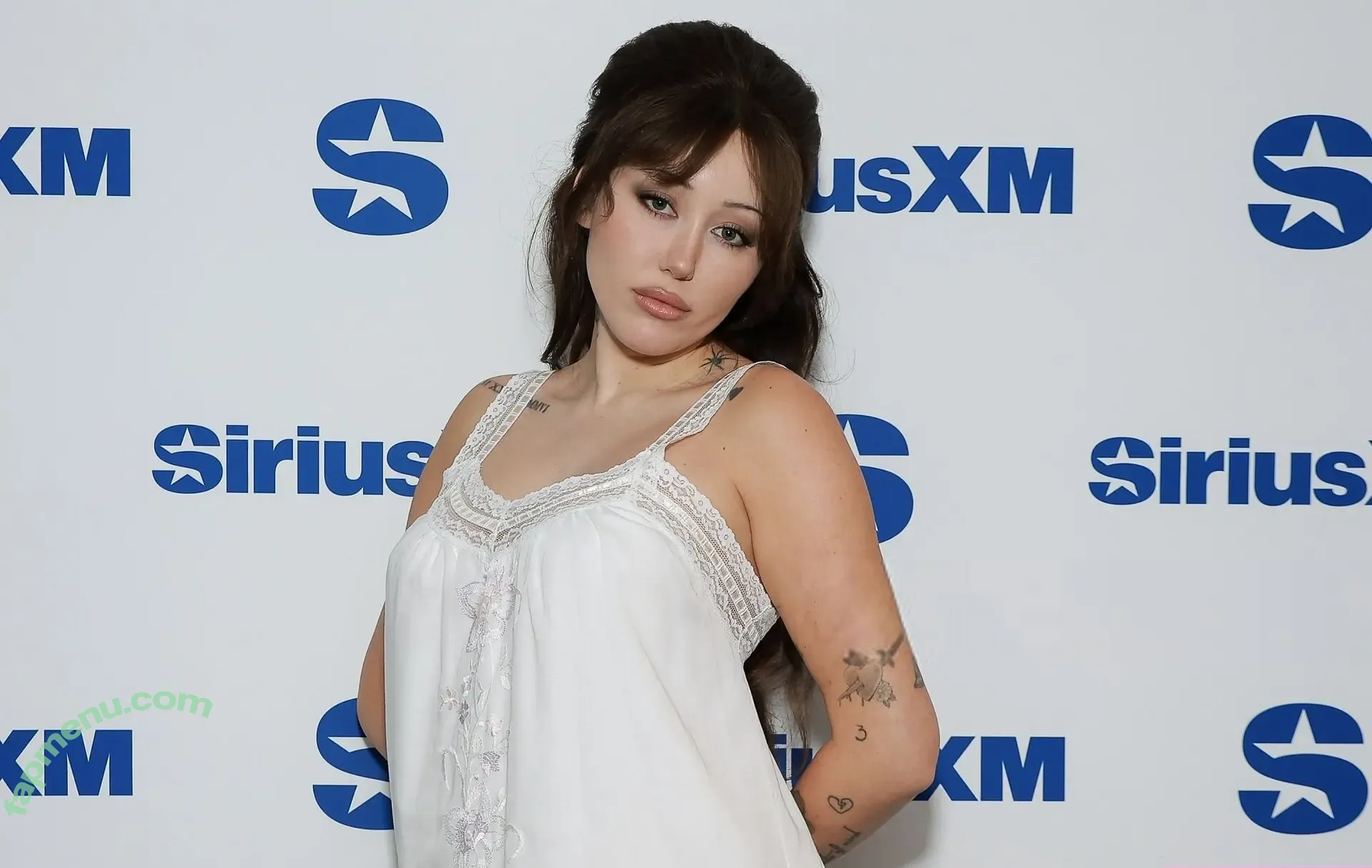 Noah Cyrus nude photo #1072 (noahcyrus)