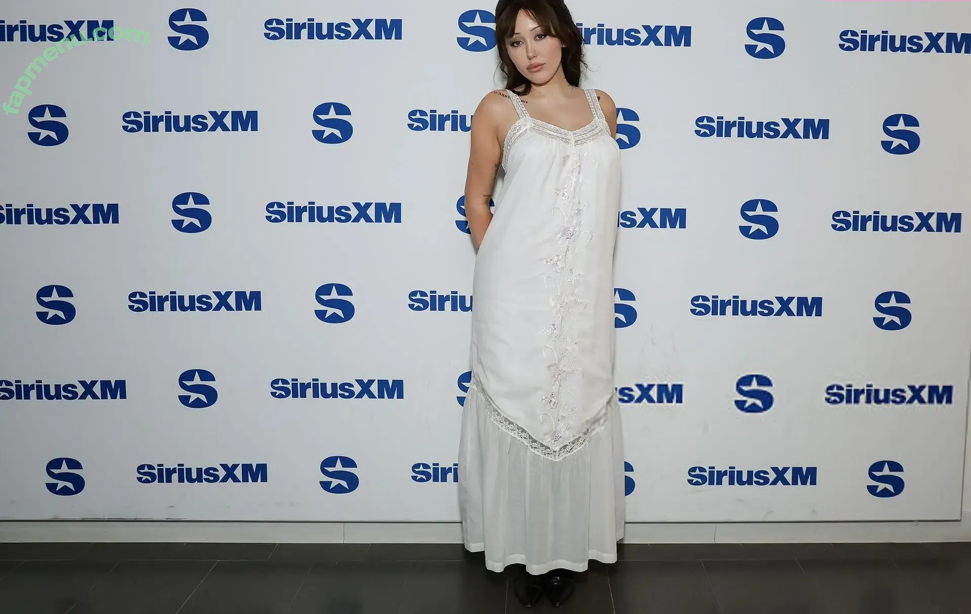 Noah Cyrus nude photo #1073 (noahcyrus)