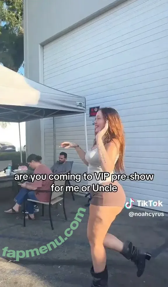 Noah Cyrus nude photo #1123 (noahcyrus)