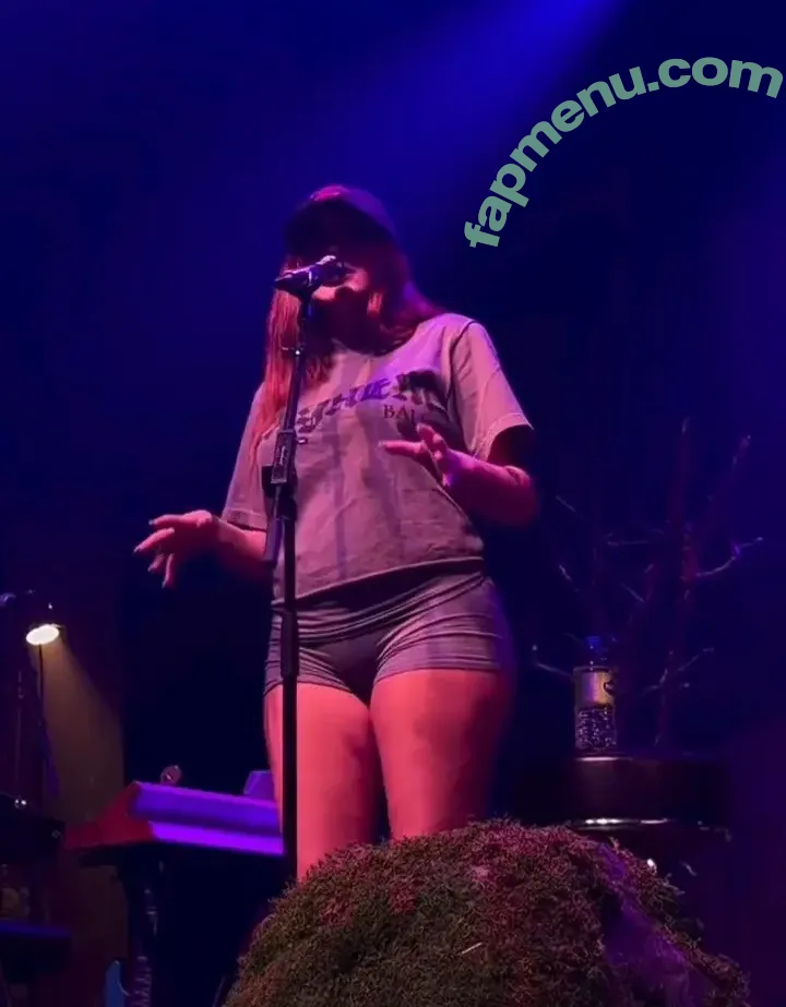 Noah Cyrus nude photo #1238 (noahcyrus)