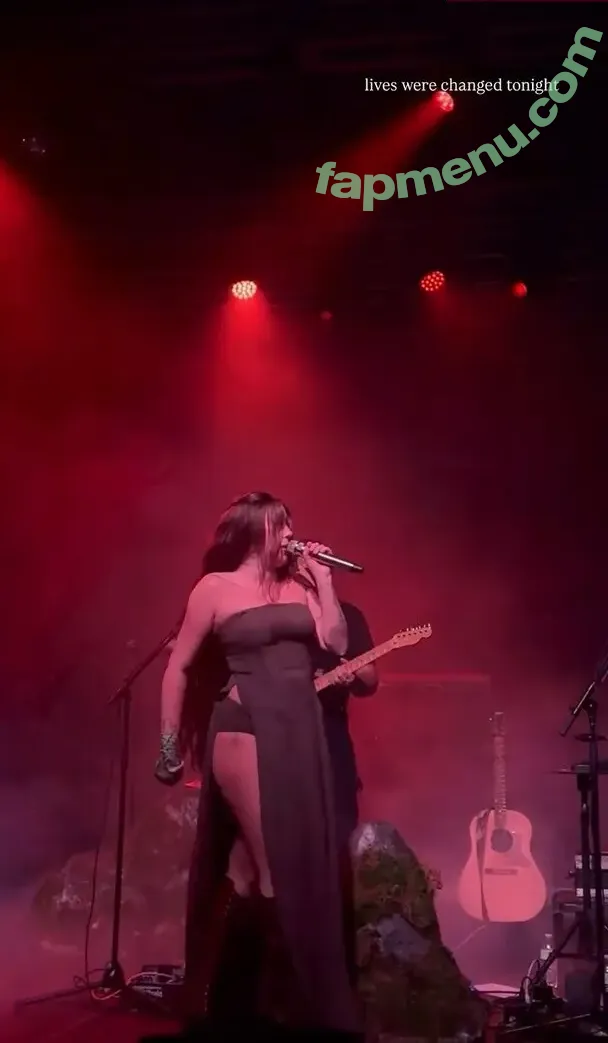 Noah Cyrus nude photo #1270 (noahcyrus)