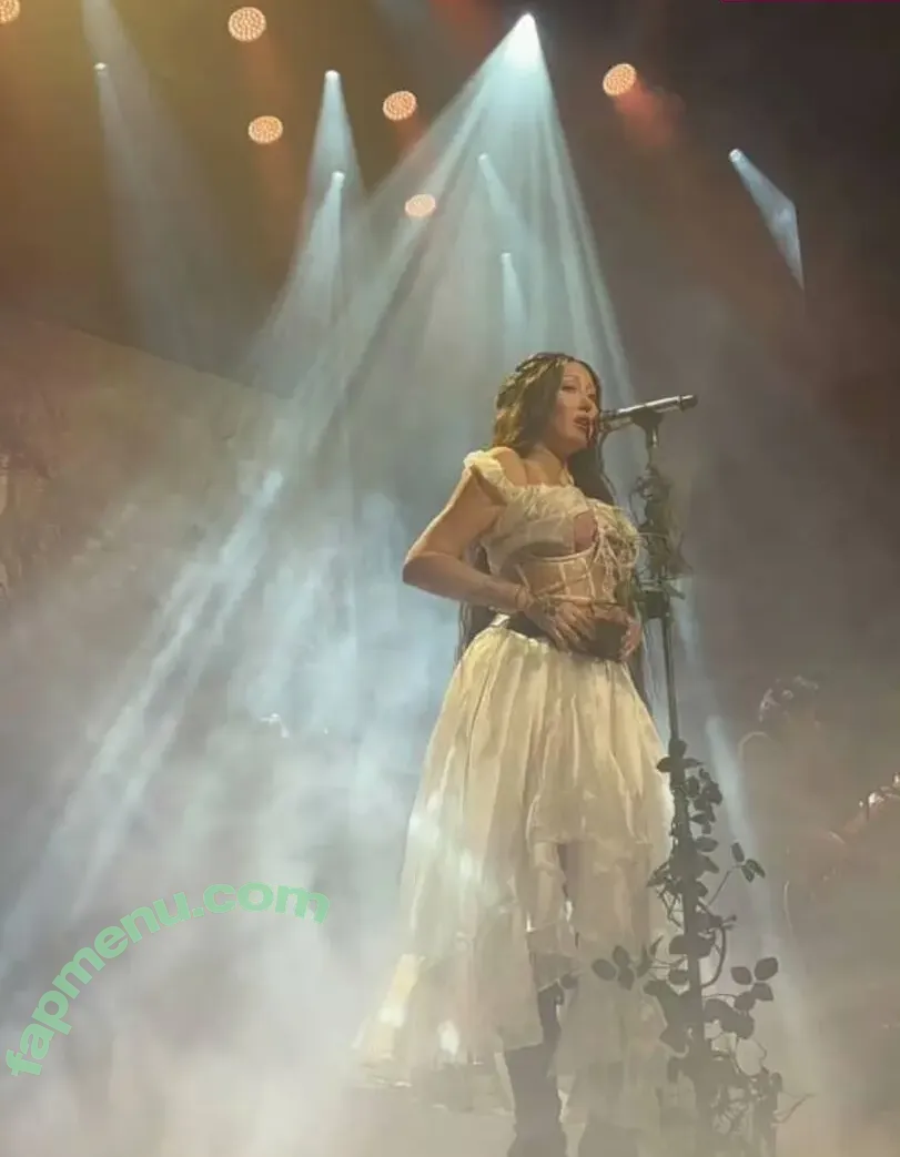 Noah Cyrus nude photo #1276 (noahcyrus)