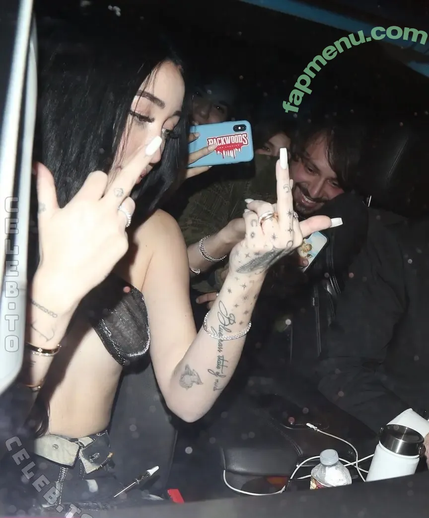 Noah Cyrus nude photo #1320 (noahcyrus)