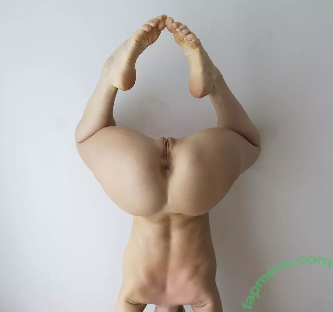 noasanayogagirl nude photo #0273 (boxofshapes / vipboxofshapes)