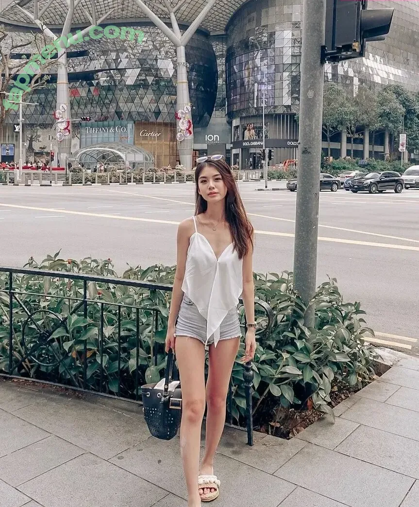 noel.lin nude photo #0021 (noel.lin)
