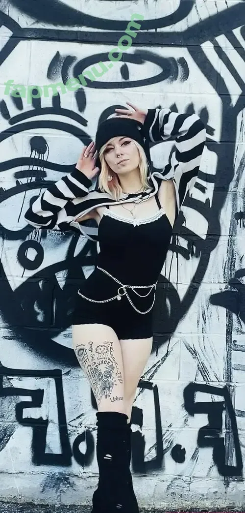 Noel Malphoi nude photo #0006 (noelmalphoi)