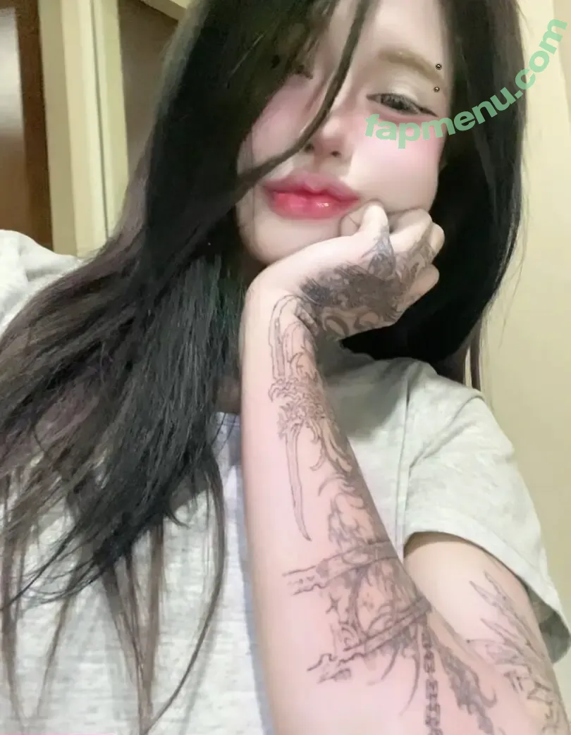 noelfhoney nude photo #0027 (imnoelf)