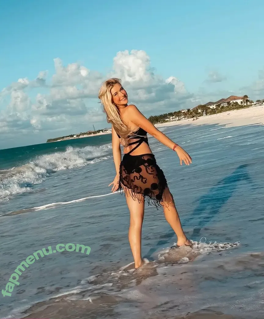 Noelle Foley nude photo #0080 (noellefoley)