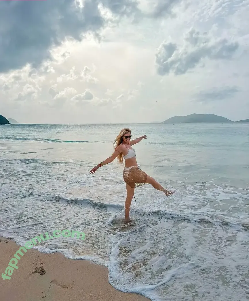 Noelle Foley nude photo #0091 (noellefoley)